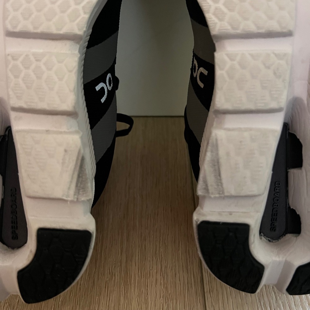 On Cloud Running Cloudrunner Black/Grey Sneakers … - image 7